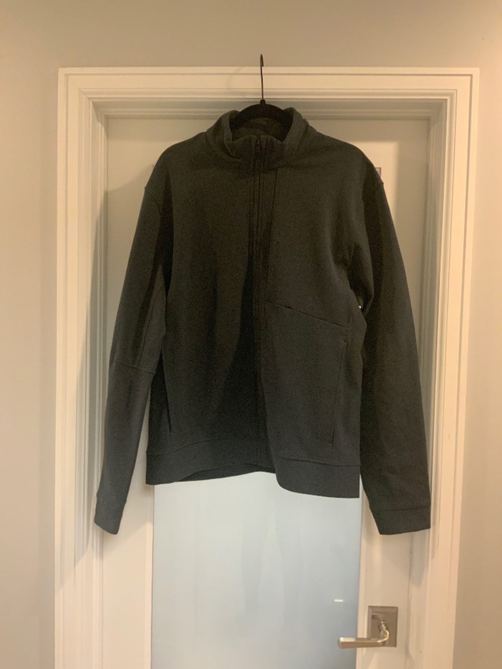 Lululemon Men’s Slate Grey 3 Zip Pocket Casual Jacket